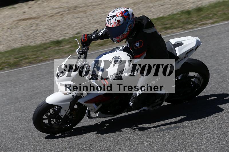 /15 22.05.2026  Plüss Moto Sport  Discover the Bike ADR /Gruppe gruen - Bike 1/4